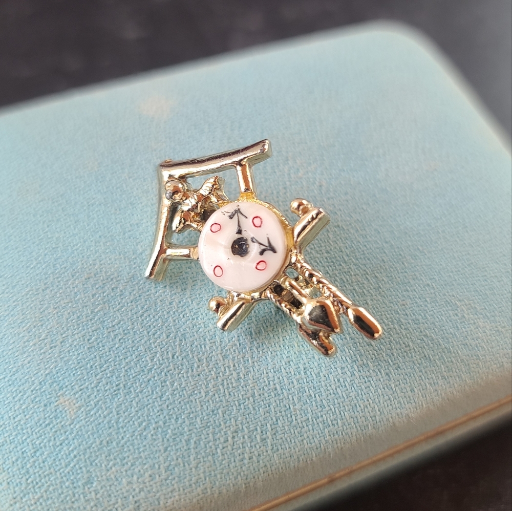 Vintage Cuckoo Clock Brooch
